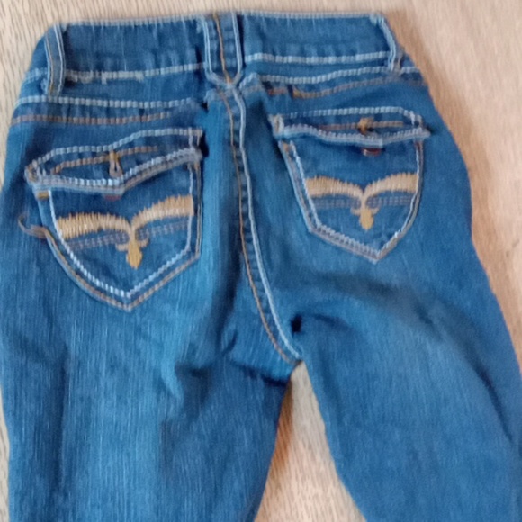 Jeans - Picture 4 of 4